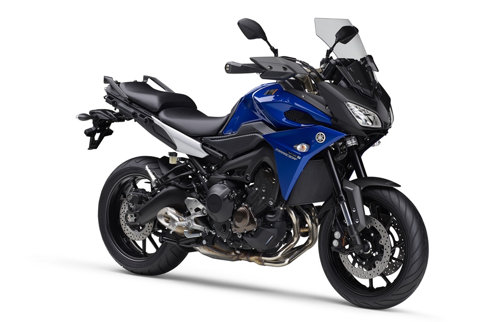 新色 新機能追加 Yamaha Mt 09 Tracer Abs の17年モデルが魅力的 Motobe 代にバイク のライフスタイルを提案するwebマガジン モトビー