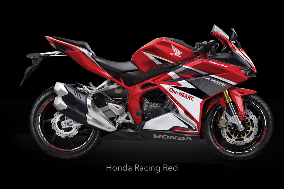 現行最強の250 Honda新型 Cbr250rr がかっこ良すぎた Motobe 代にバイクのライフスタイルを提案するwebマガジン モトビー