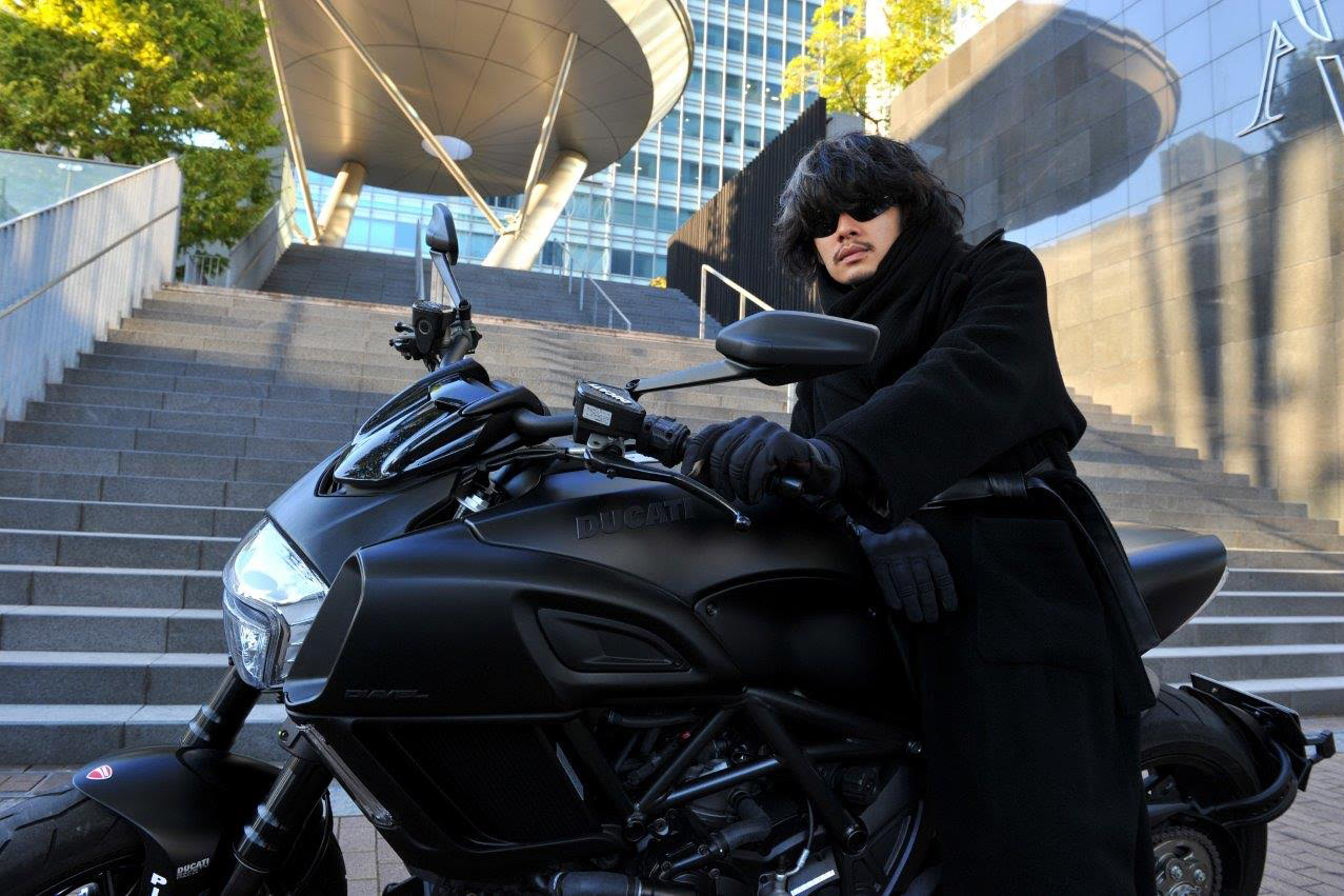 悪魔 の名を持つducati Diavelが 映画 デスノート Light Up The New World に登場 Motobe 20代にバイクのライフスタイルを提案するwebマガジン モトビー