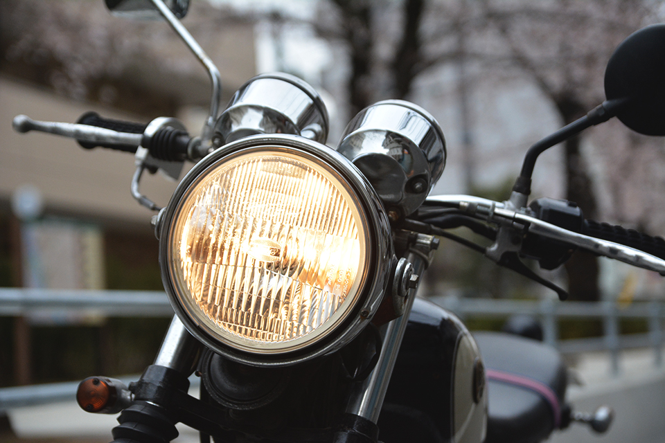 あなたはどのスタイル派？バイクのヘッドライトカスタムの例を紹介 
